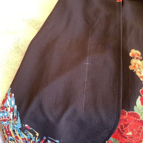 Flying Tomato maxi skirt with dramatic front slits and floral design Size M - Picture 9 of 9